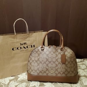 Coach Coach Sierra Satchel Signature